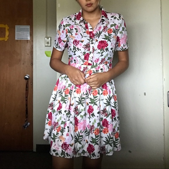 Floral collared mini dress - Picture 2 of 7